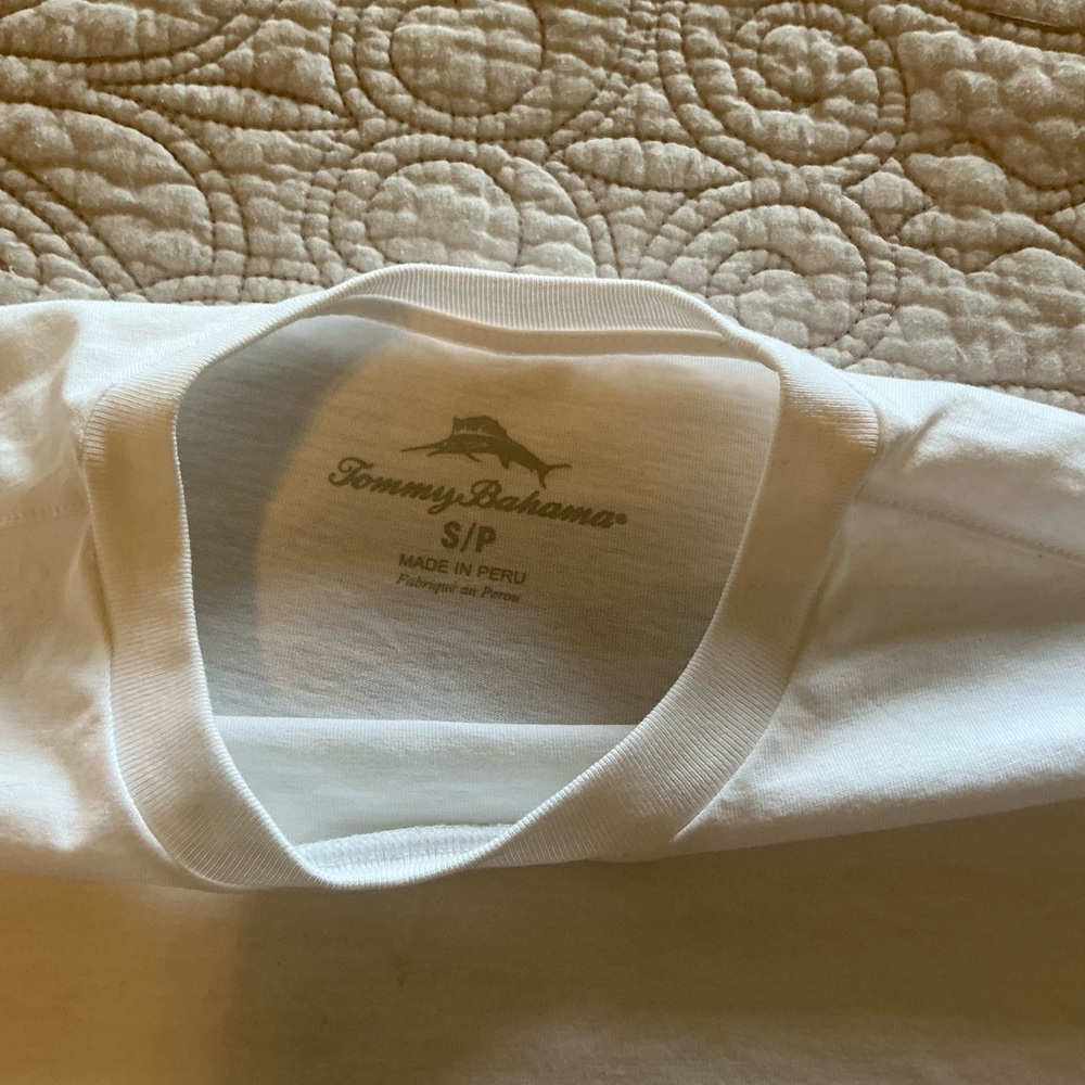 NEW! Tommy Bahama Graphic T-shirt “Tiki Colada” In White Mens size Small NWOT - Picture 5 of 7